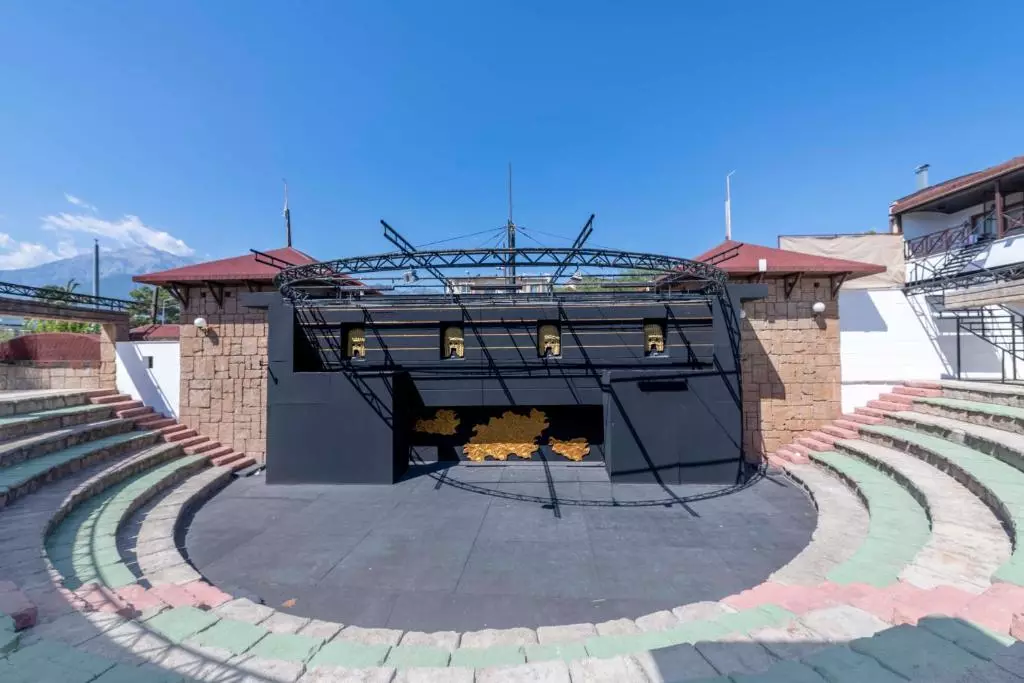 آمفی تئاتر هتل آرماس لابادا آنتالیا